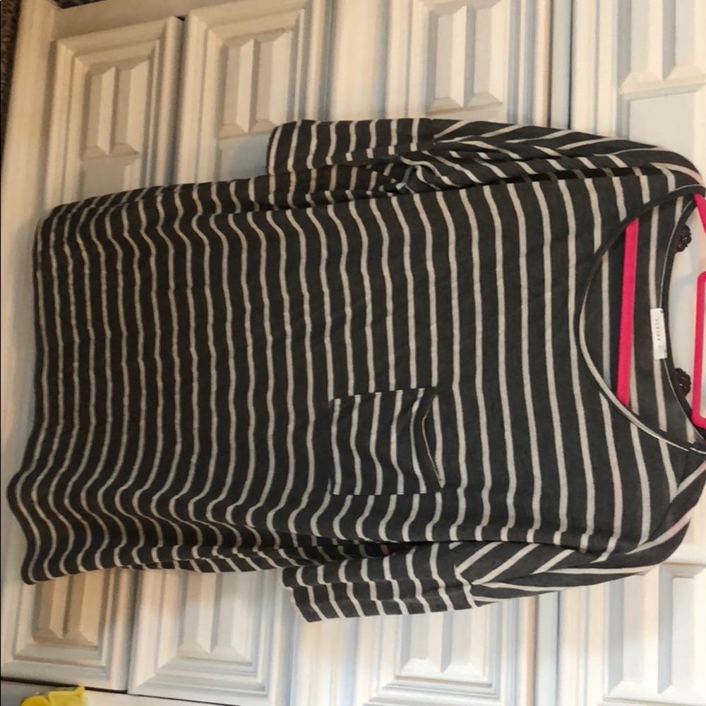 Grey and white striped tunic